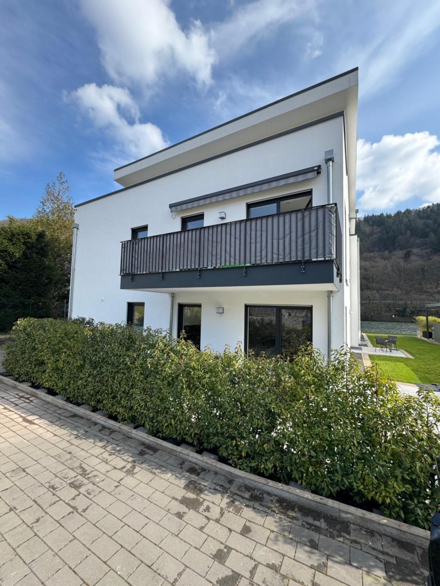 "Auslese 54" -Direkt Am Moselufer- Gaestezimmer & Ferienwohnung Traben-Trarbach Exterior foto