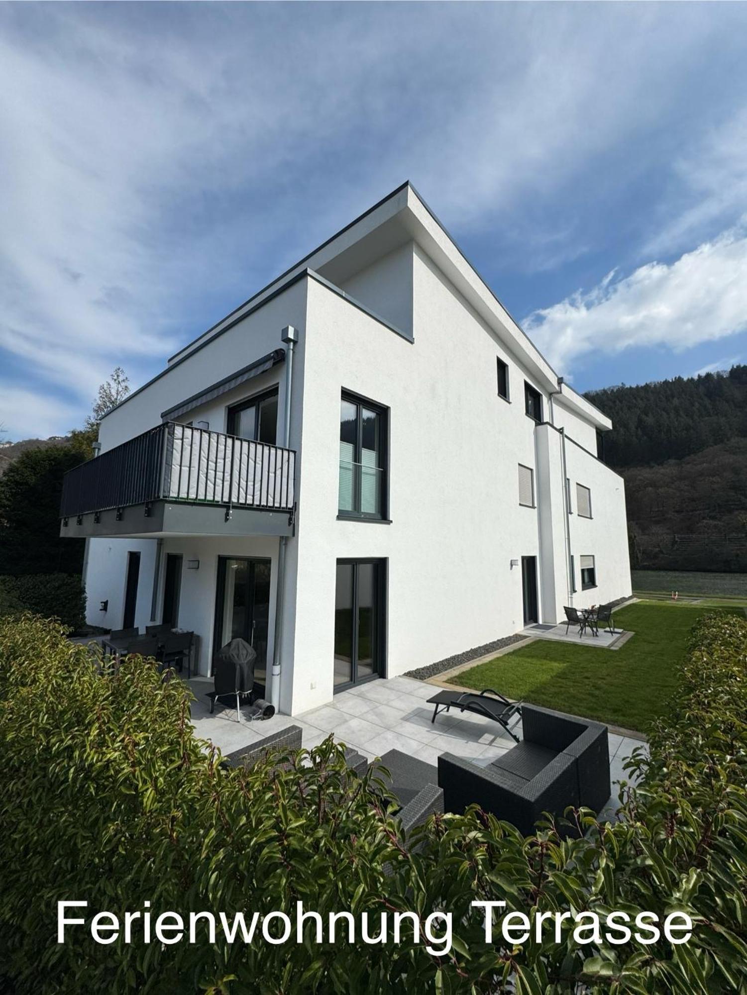 "Auslese 54" -Direkt Am Moselufer- Gaestezimmer & Ferienwohnung Traben-Trarbach Exterior foto